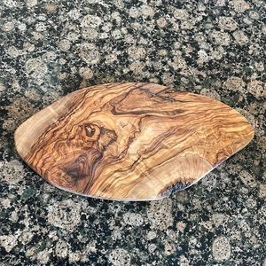 NWOT Olive Wood Serving/Cutting Board
